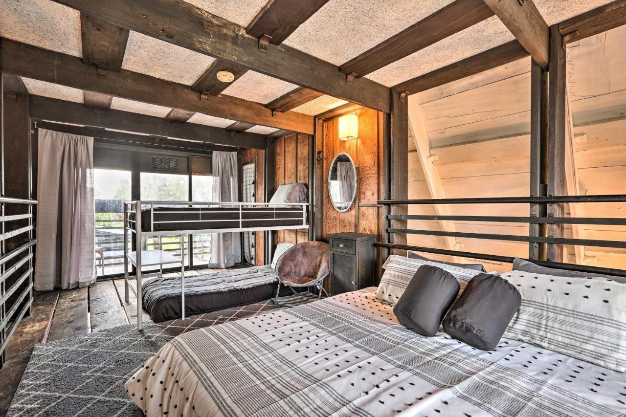 Authentic Clewiston Home With Outdoor Game Room エクステリア 写真