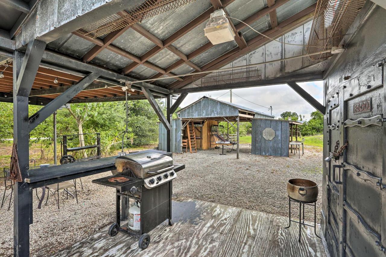 Authentic Clewiston Home With Outdoor Game Room エクステリア 写真